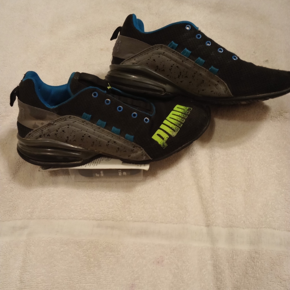 Puma Size 5 - Picture 3 of 6